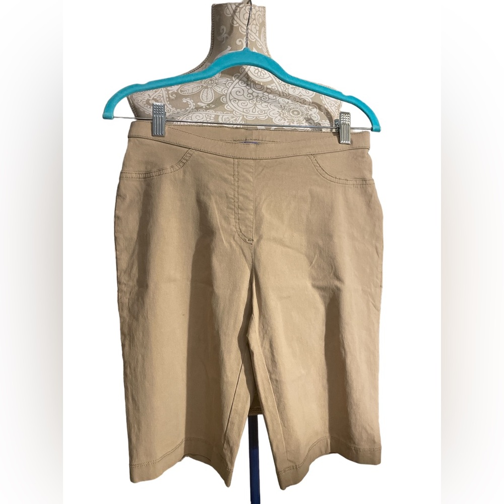 Laura Scott Women’s Size Small Khaki Bermuda Shorts